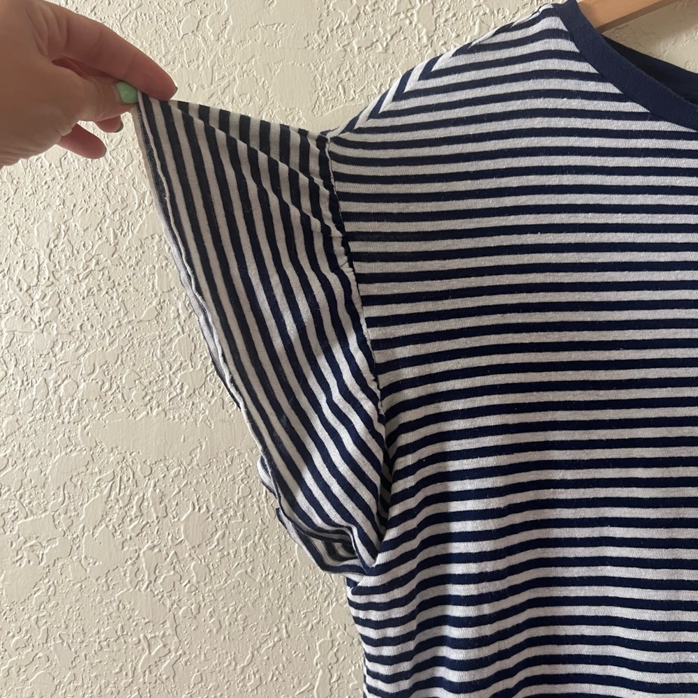 💙Velvet by Graham & Spencer💙 Navy and White Ruffled Striped Tee. XS - Picture 4 of 5